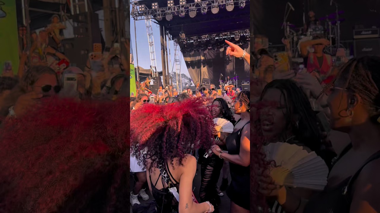 Guarda Finding Amy in the pit 👀 #rock #moshpit #live su YouTube Guarda Finding Amy in the pit 👀 #rock #moshpit #live su YouTube