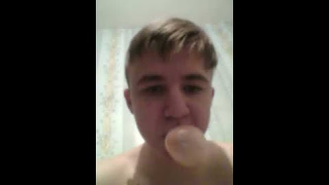Самый большой пузырь из жвачки в мире