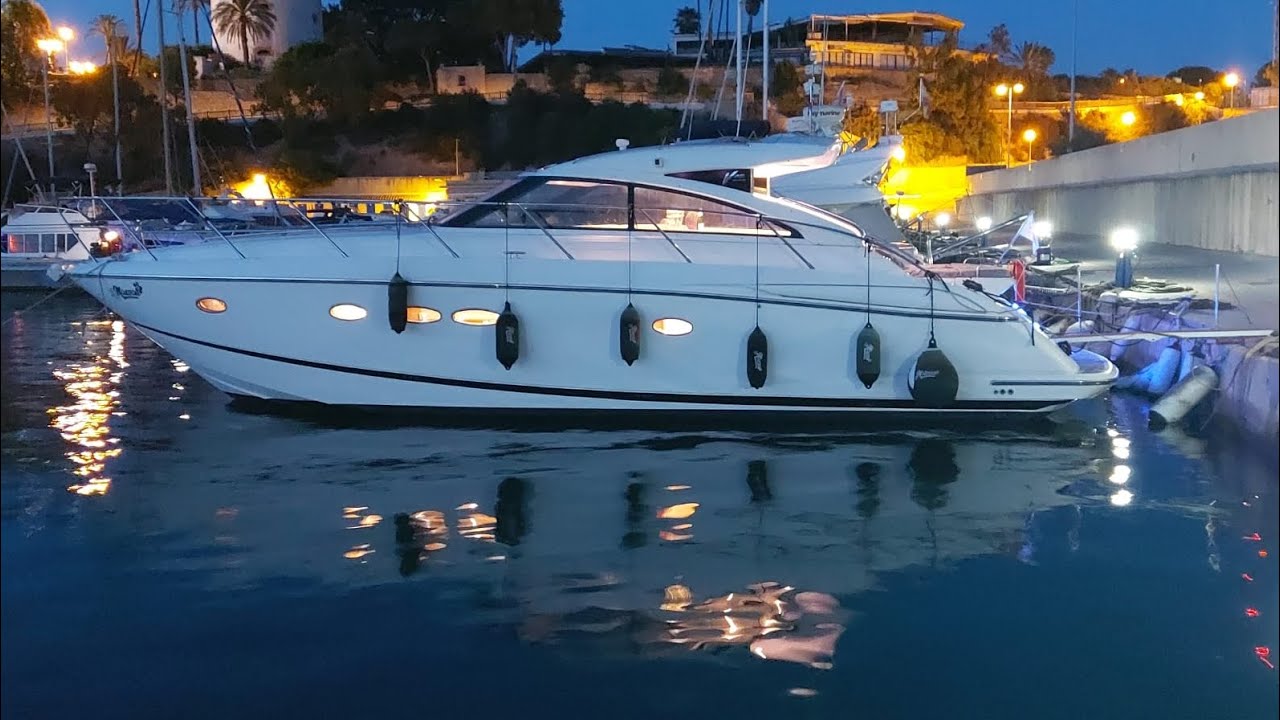 Princess V45 (Interior)