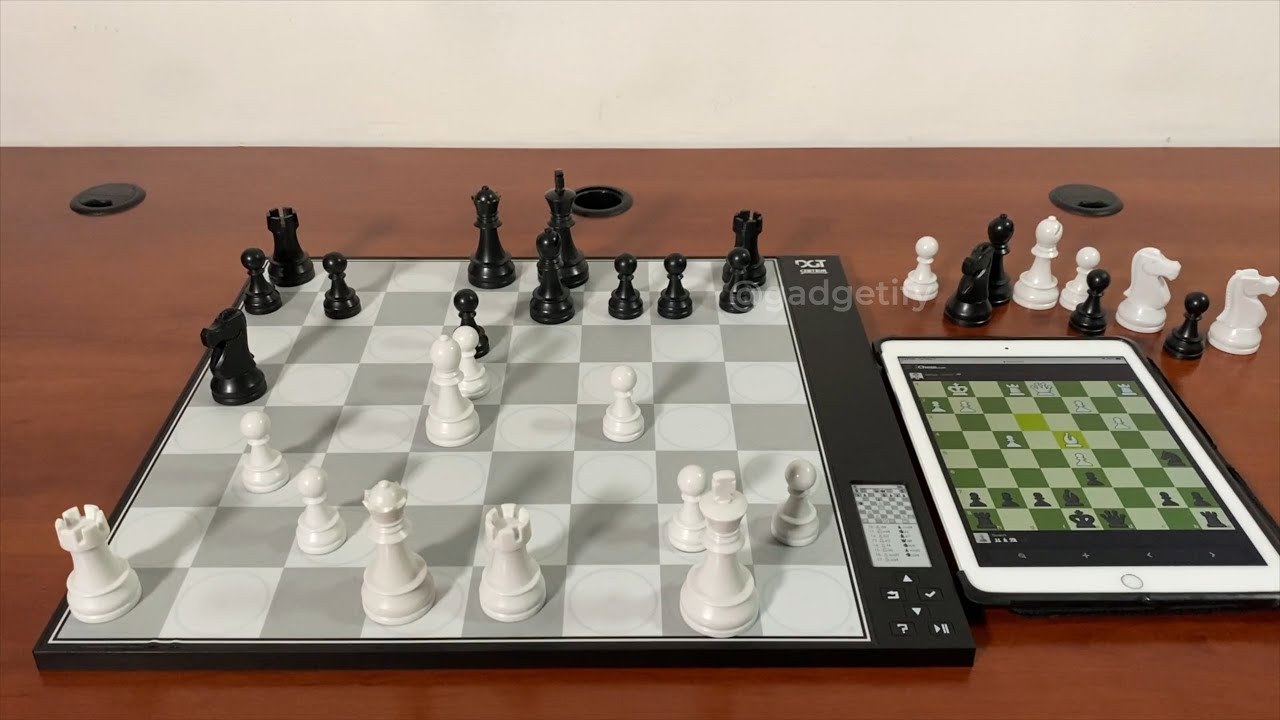 DGT Centaur vs Shredder Chess 