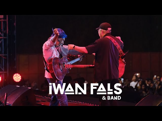 Iwan Fals & Band x Sawung Jabo | SynchronizeFest 2023 class=