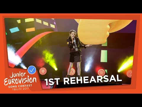 PORTUGAL 🇵🇹 - EXCLUSIVE REHEARSAL FOOTAGE - MARIANA VENÂNCIO - YOUTUBER - JUNIOR EUROVISION 2017