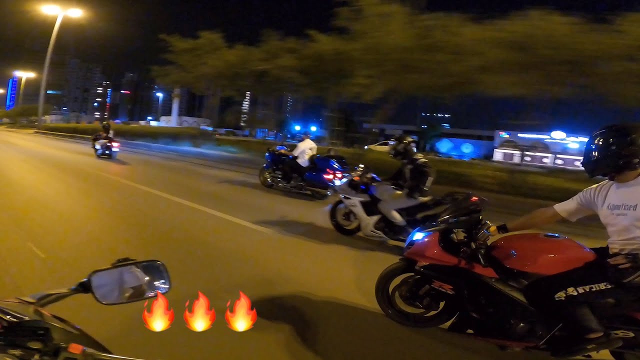 ع الفره ، اعطيت خويي يصور😜.