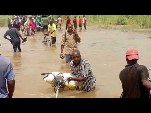 Barabara Ya Mlimba Masagati Imekatika Eneo La Mpanga Wananchi Waomba Msaada Serikali Isaidie