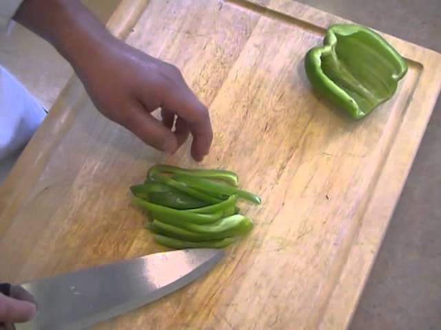 Truco de Cocina: Cómo cortar verduras en juliana rápidamente