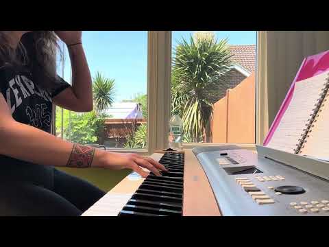 Paramore - Thick Skull, piano cover with vocals. Harmonising with Hayley Williams 😛😻