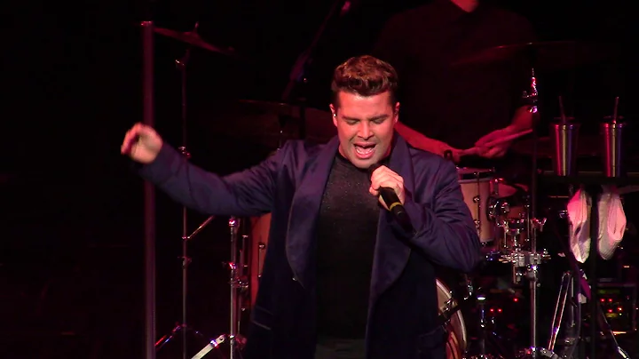 Joe McElderry   "Una furtiva lagrima", "La donna  ...