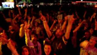 8 Foot 4 Playing Fat Bottom Girls