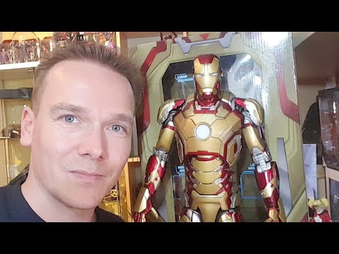 neca iron man mark 42