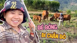 Lần Đầu Tiên Trải Nghiệm Chăn Bò & Cảm Nhận Được Cái Nắng Em Huyền Hrê Trước Đây || Vợ Chồng Bé Bỏng