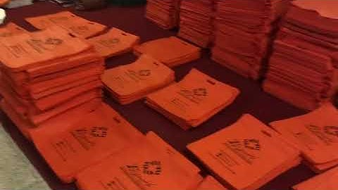 Taurus custome-made four color non woven bag offset printing machine working hard