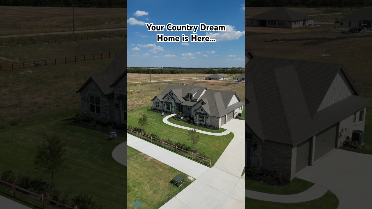 Everything is bigger in Texas! New homes on 1 acre lots 🤠 