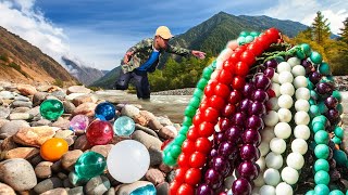 Giant river crabs with unparalleled variability in the forest are adorned with and precious stones.