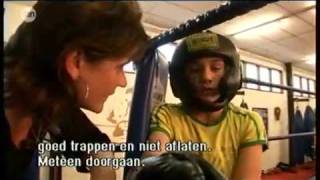 Krijg Je Een Kniestoot, Geef Er Één Terug