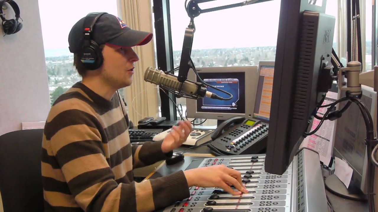 Denver Nuggets Dancer Bridget and Fizz on HOT 1071