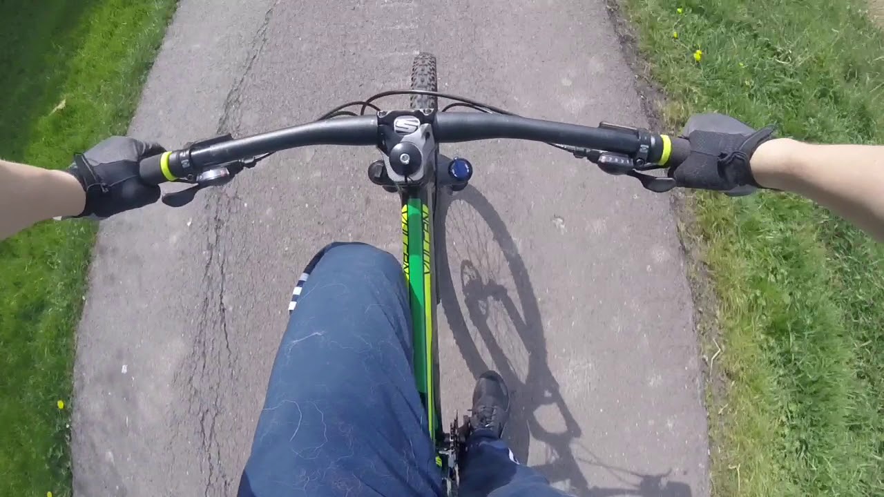 Carrera Vulcan wheelies on Wisbech country roads (edit 11) YouTube