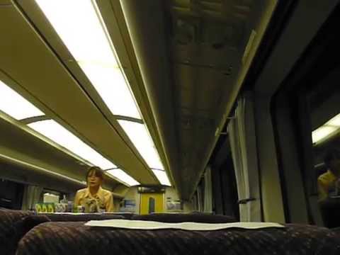 常磐線のデットセクションを通過する651系特急「スーパーひたち」の車内