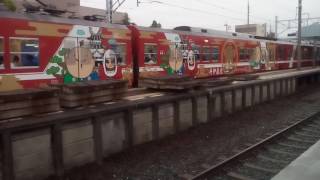 (遠鉄電車)1006F+2001F浜北到着と2004F+1003F浜北到着