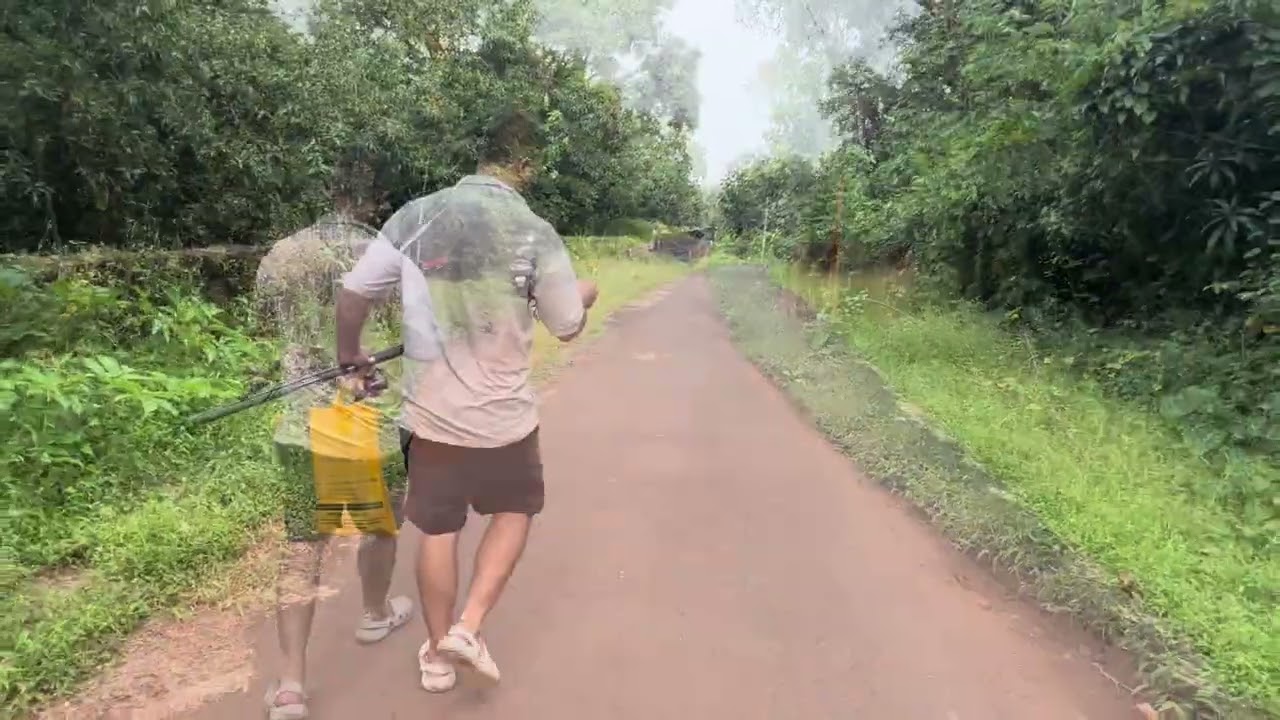 गावाक गेल्यावर गरेउक गेलव आणि रान मारुक 