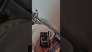 Hidden camera / bug detector