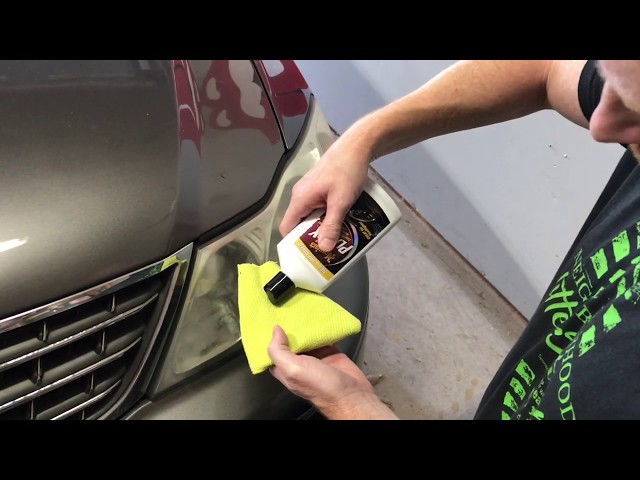 How To Use Meguiars PlastX On Headlights 