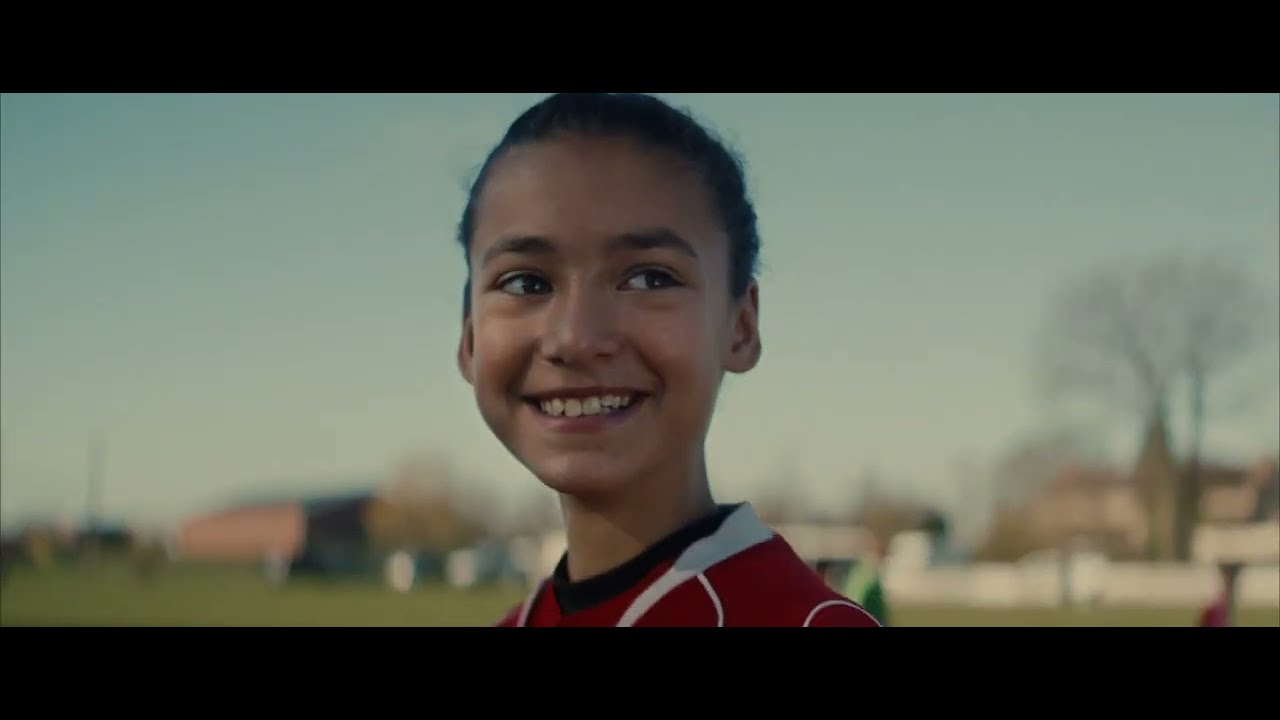 Nieuwe elektrische fiets van Veloci: oma - Nieuwsbladshop - YouTube