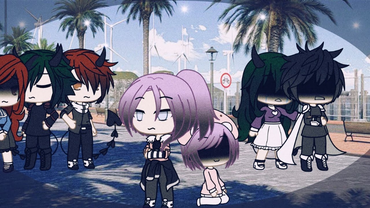 فتاة بلا مشاعر بين عالم مصاصي الدماء والشياطين