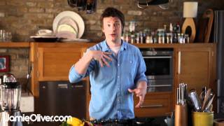Jamie oliver's introduction to his 30-minute meals