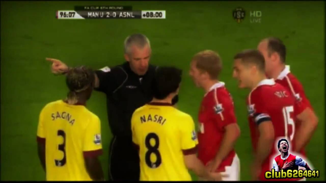 Nasri vs. Scholes (Man. Utd - Arsenal)