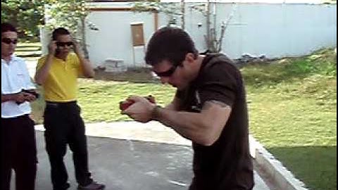 PFCtraining.com - Pistol Combatives: Part 1