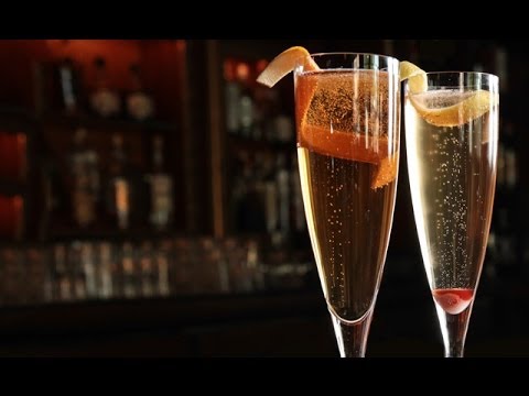 how-to-make-a-champagne-cocktail---liquor.com