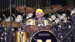 Red Hot Chili Peppers' Chad Smith and the Michigan Marching Band perform 'Can't Stop'
