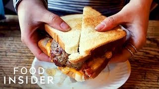 How The World’s First Burger Was Made At Louis’ Lunch | Legendary Eats Resimi