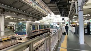 JR京都線321系普通高槻行き到着とJR宝塚線普通宝塚行き発車！　大阪駅。