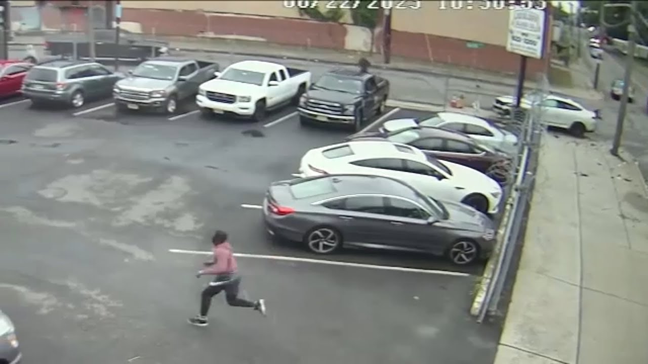 Police pursuit of stolen car ends in crash