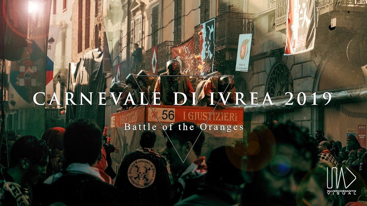 CARNEVALE DI IVREA - Battle of the Oranges