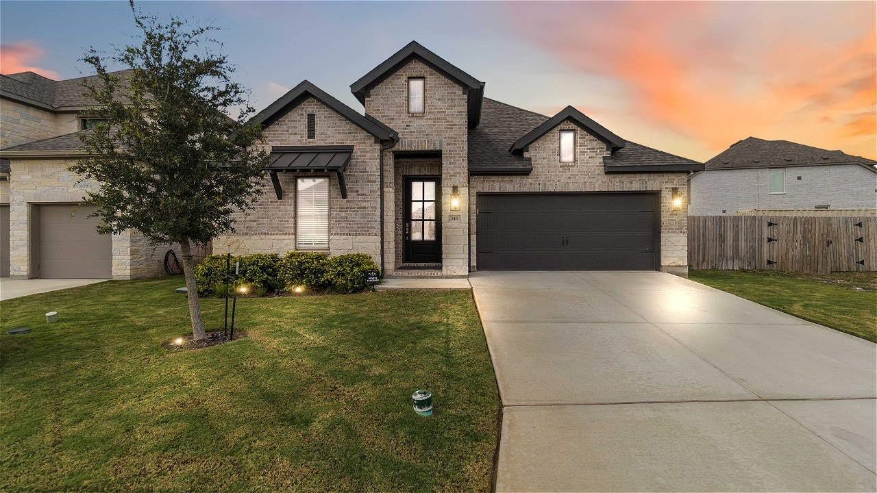 149 Red Oak, Кастровиль, Техас 78009