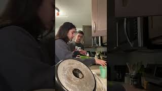 Fingiu Desmaio Na Frente Do Namorado, E Olhem A Reação Dele ...