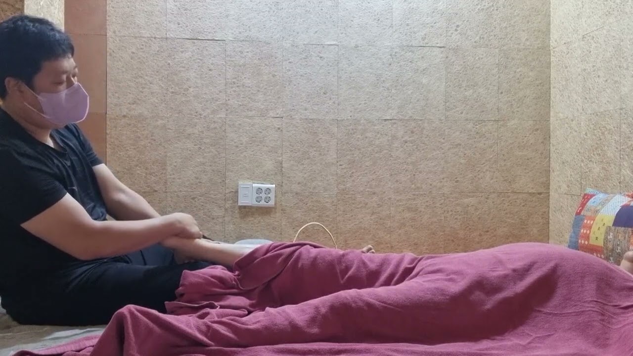 NUAD BO RARN THERAPY.  (고대 전통 테라피) NO 1