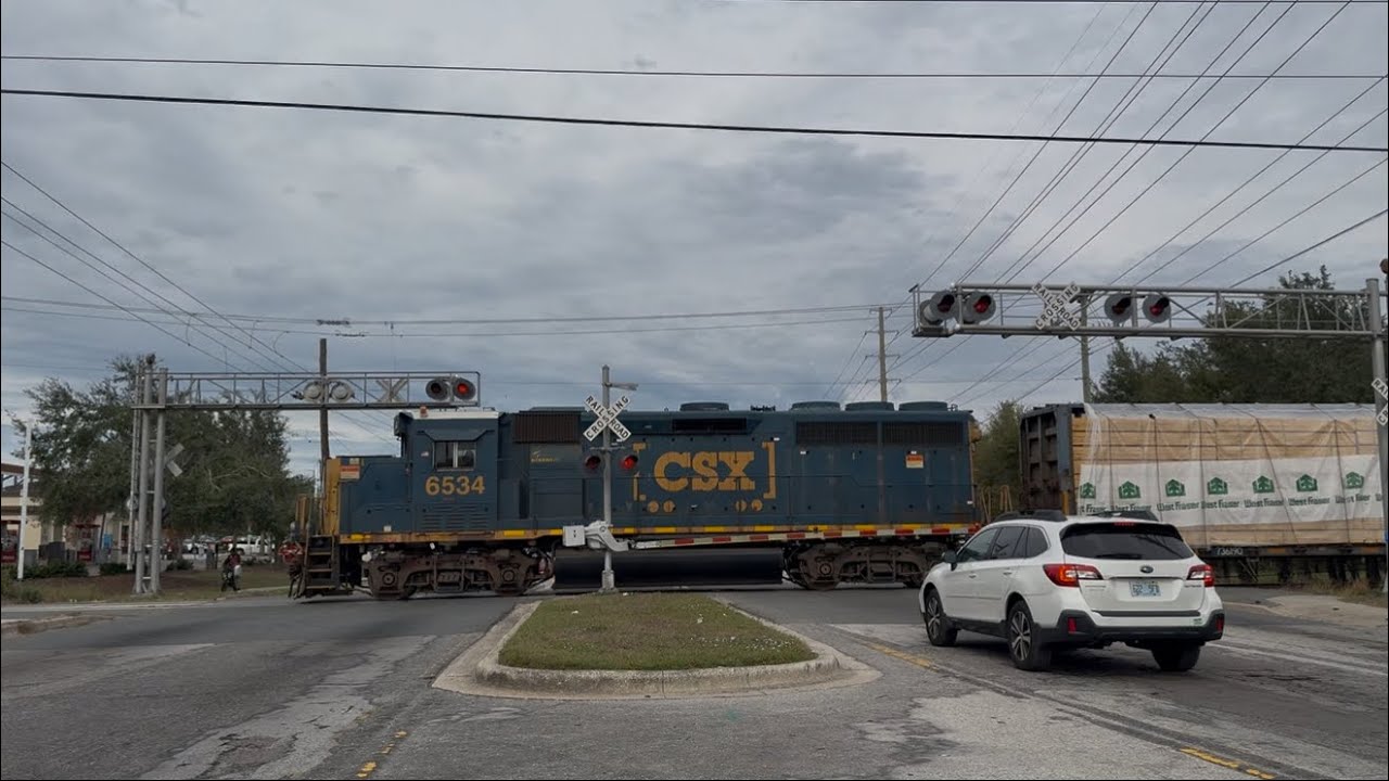30th Street Railroad Crossing, Tampa, FL (Tail-ring Malfunction at the end)