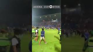 MAU NANGIS, DETIK DETIK KERUSUHAN AREMA VS PERSEBAYA❗❗#ARENASUPORTER #MALANG