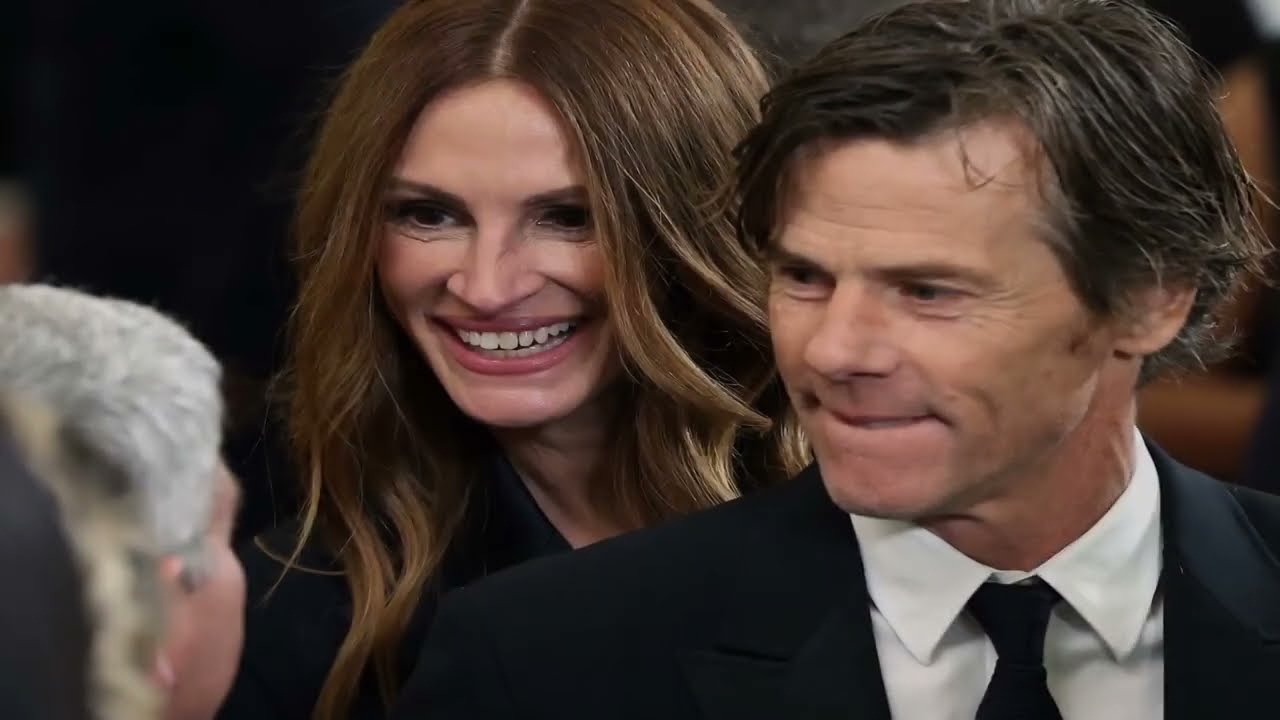 The Rare Detail in Julia Roberts' Date Night Everyone Missed