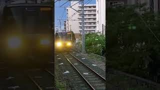 吹田駅223系新快速高速通過！