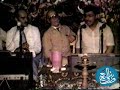 المنشد محمد لبابيدي ينشد أمام صبري مدلل و عبد الرؤوف حلاق قصيدة بحمرة وردة خدك بالبياض للجندي 