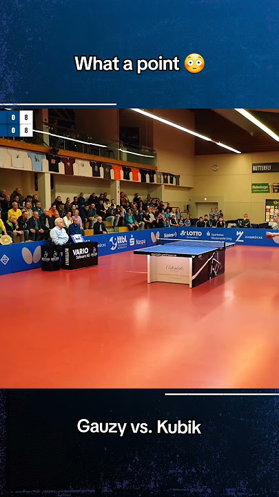 Ping pong maluco com quatro jogadores adiciona elementos de sinuca - Giz  Brasil