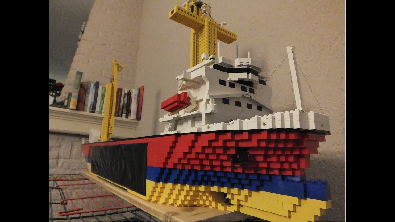 How to make a floating lego boat - YouTube