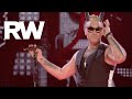 Robbie Williams | Under The Stage