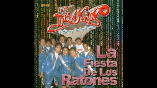 Video thumbnail of "Los DeAkino - La Cumbia De La Negrita"