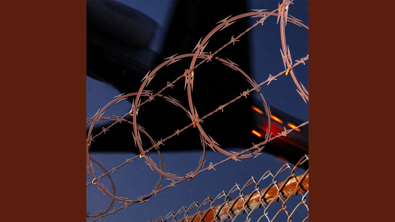 Obejrzyj Empty Bars w YouTube Obejrzyj Empty Bars w YouTube