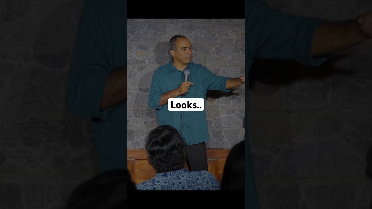 Looks # #standupcomedy #comedy #comedyshorts #funny #standup #jokes #standupcomedian #comedyshow
